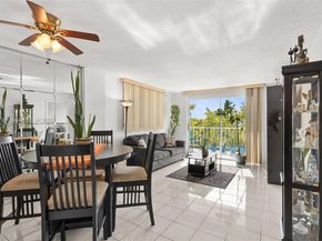 6900 Bay Dr 5C, Miami Beach FL 33141