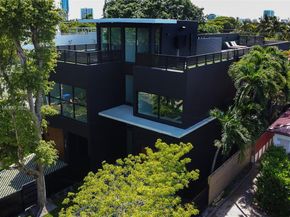 420 SW 15th Rd, Miami FL 33129