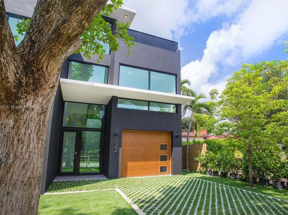 420 SW 15th Rd, Miami FL 33129