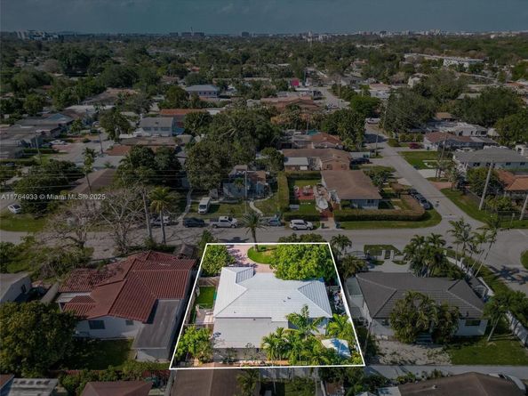 5810 SW 22nd St, Miami FL 33155