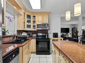 5810 SW 22nd St, Miami FL 33155