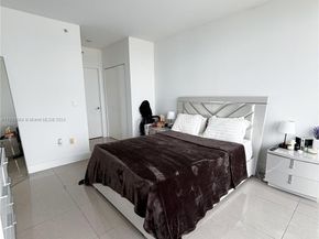 92 SW 3 St 4407, Miami FL 33130