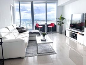 92 SW 3 St 4407, Miami FL 33130