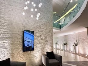 92 SW 3 St 4407, Miami FL 33130