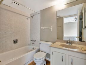 1605 S Us Highway 1 201V5, Jupiter FL 33477