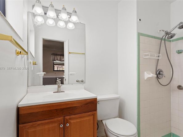 1410 NW 42nd St, Fort Lauderdale FL 33309