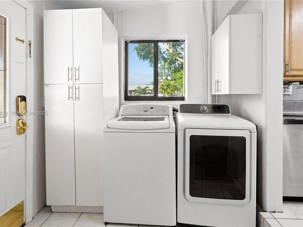 1410 NW 42nd St, Fort Lauderdale FL 33309