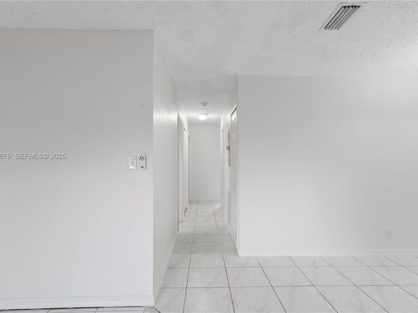 1410 NW 42nd St, Fort Lauderdale FL 33309