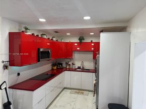 3480 E 9th Ct, Hialeah FL 33013