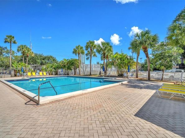 5570 NW 44th St 204A, Lauderhill FL 33319