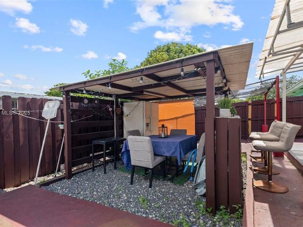 3109 NW 64 st, Miami FL 33147
