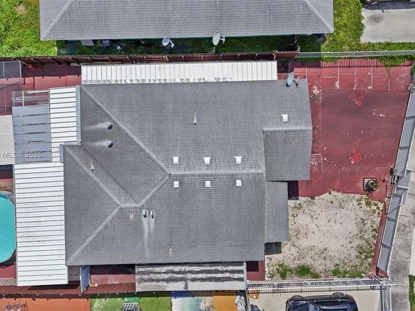 3109 NW 64 st, Miami FL 33147