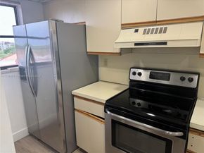 10255 NW 9th St Cir 5037, Miami FL 33172