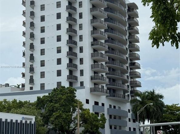 2301 SW 27th Ave 706, Miami FL 33145