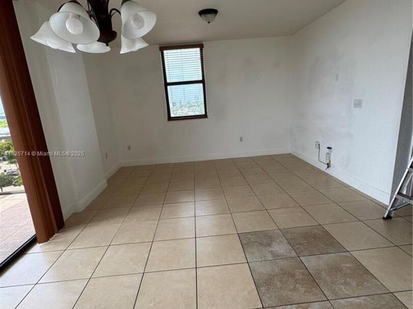 2301 SW 27th Ave 706, Miami FL 33145