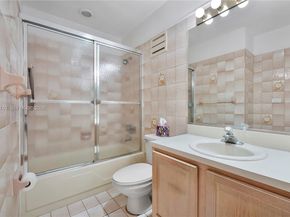 18535 SW 90th Ct, Cutler Bay FL 33157
