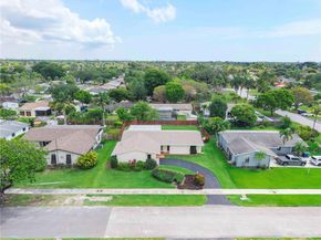 18535 SW 90th Ct, Cutler Bay FL 33157