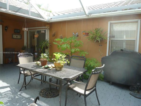 13240 SW 20th St, Miramar FL 33027