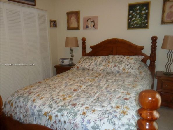 13240 SW 20th St, Miramar FL 33027