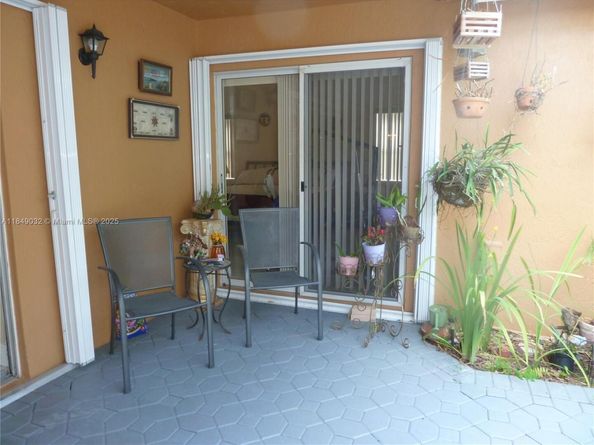 13240 SW 20th St, Miramar FL 33027