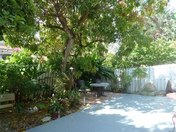 13240 SW 20th St, Miramar FL 33027