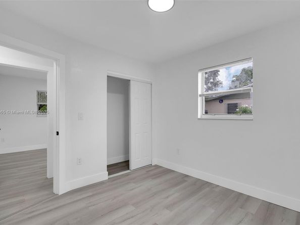 20901 NW 27th Ct, Miami Gardens FL 33056