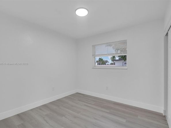 20901 NW 27th Ct, Miami Gardens FL 33056