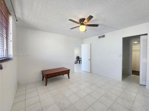3703 NE 166th St 905, North Miami Beach FL 33160