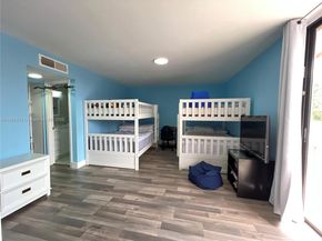 20571 NE 6th Ct, Miami FL 33179