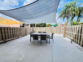 20571 NE 6th Ct, Miami FL 33179