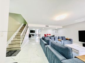 20571 NE 6th Ct, Miami FL 33179