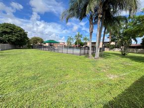 20571 NE 6th Ct, Miami FL 33179