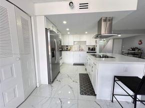 20571 NE 6th Ct, Miami FL 33179