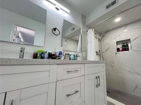 20571 NE 6th Ct, Miami FL 33179