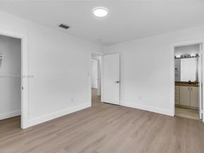 21241 NE 2nd Ave, Miami FL 33179