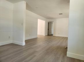 21241 NE 2nd Ave, Miami FL 33179