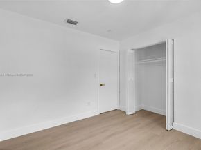 21241 NE 2nd Ave, Miami FL 33179