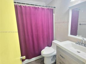 5330 NW 182nd St, Miami Gardens FL 33055