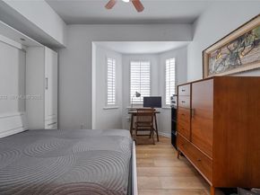 2870 Pine Tree Dr 3, Miami Beach FL 33140