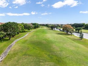 100 SW 130th Ter 204C, Pembroke Pines FL 33027
