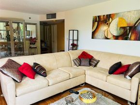 1200 Saint Charles Pl 311, Pembroke Pines FL 33026