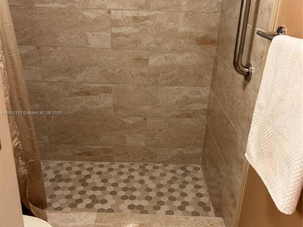 1200 Saint Charles Pl 311, Pembroke Pines FL 33026