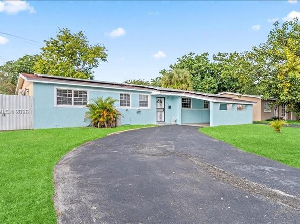 18502 NW 23rd Ct, Miami Gardens FL 33056