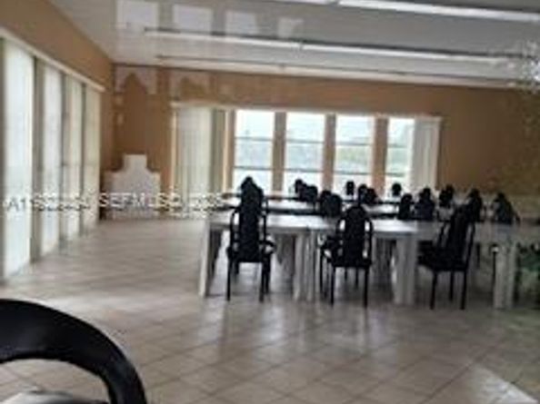 2101 Atlantic Shores Blvd 412, Hallandale Beach FL 33009