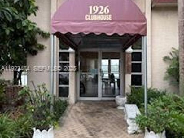 2101 Atlantic Shores Blvd 412, Hallandale Beach FL 33009