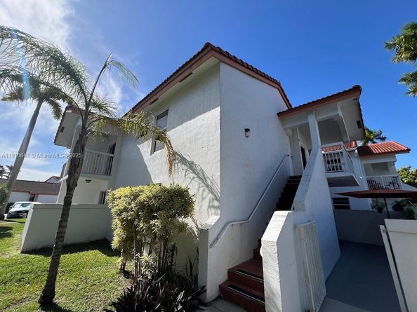 15355 SW 76th Ter 205, Miami FL 33193