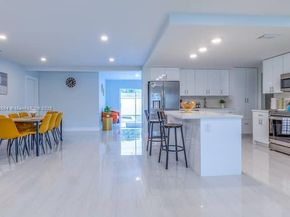 6466 NW 20th St, Margate FL 33063