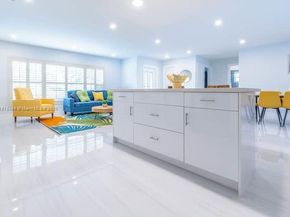 6466 NW 20th St, Margate FL 33063