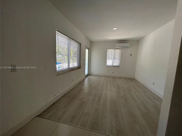 242 NE 55th Ter, Miami FL 33137