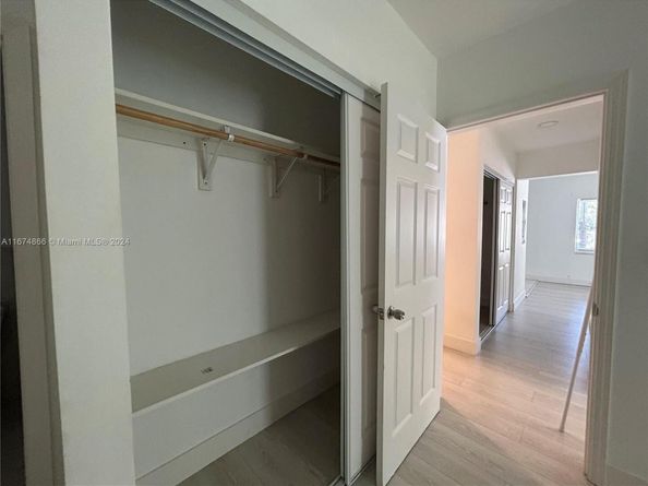 242 NE 55th Ter, Miami FL 33137